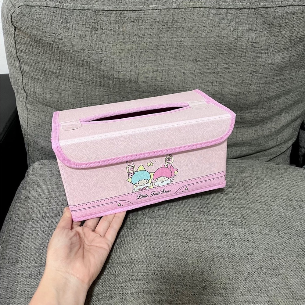 Little Twin Stars tissue holder